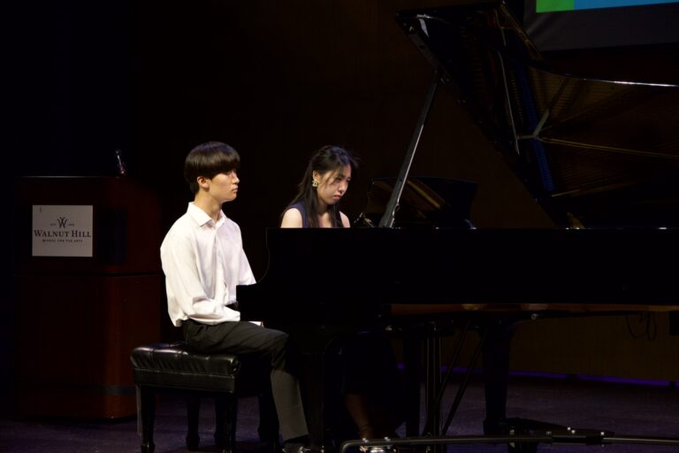 Dana in Bloom concert — April 19, 2026 (photo 14)