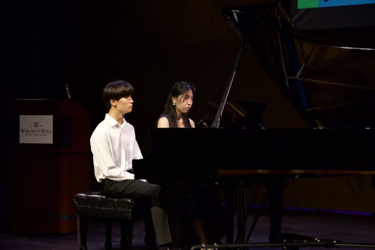 Dana in Bloom concert — April 19, 2026 (photo 15)