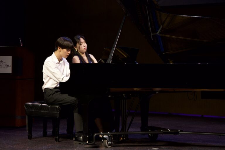 Dana in Bloom concert — April 19, 2026 (photo 17)