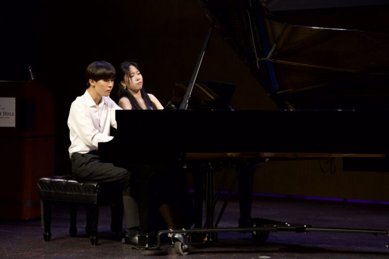 Dana in Bloom concert — April 19, 2026 (photo 18)