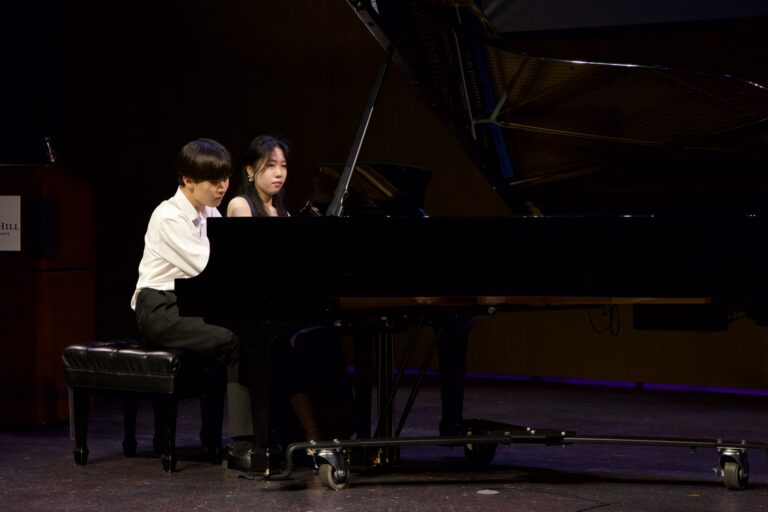 Dana in Bloom concert — April 19, 2026 (photo 23)