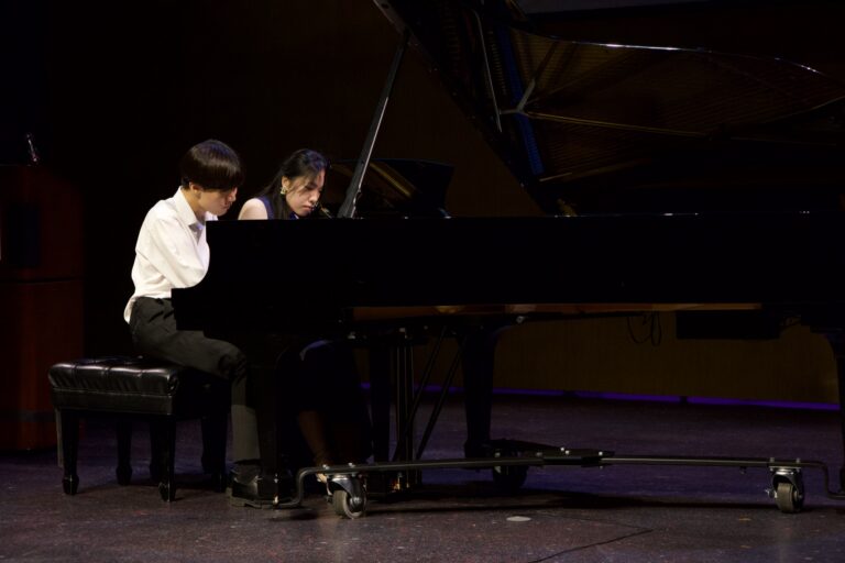 Dana in Bloom concert — April 19, 2026 (photo 24)