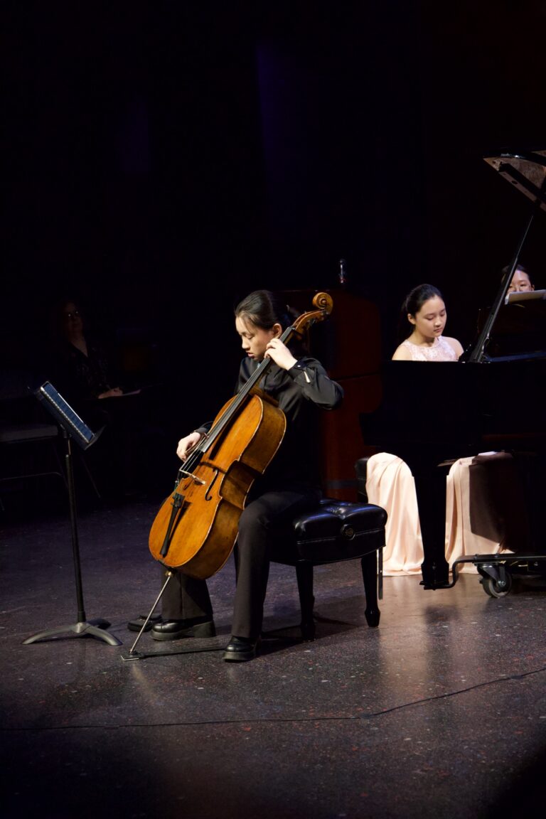 Dana in Bloom concert — April 19, 2026 (photo 36)