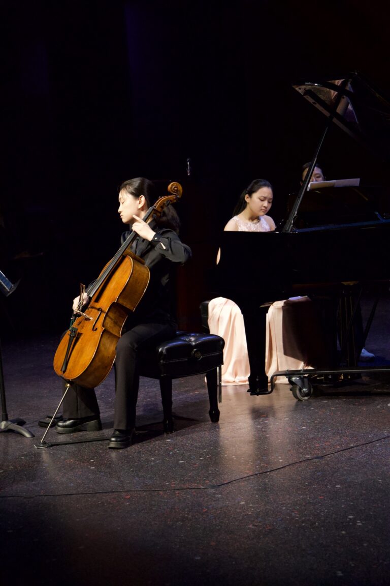 Dana in Bloom concert — April 19, 2026 (photo 38)