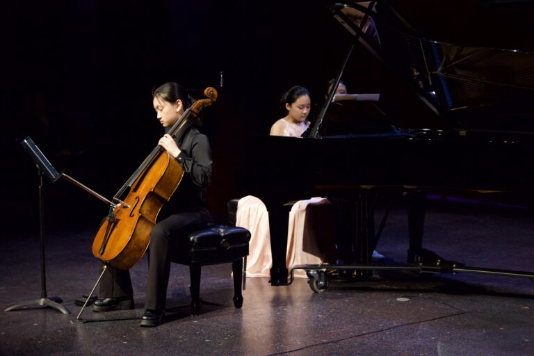 Dana in Bloom concert — April 19, 2026 (photo 40)