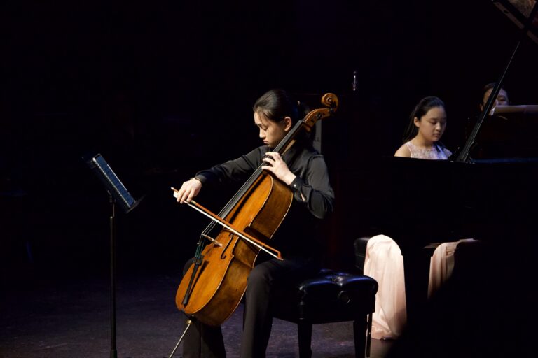 Dana in Bloom concert — April 19, 2026 (photo 43)
