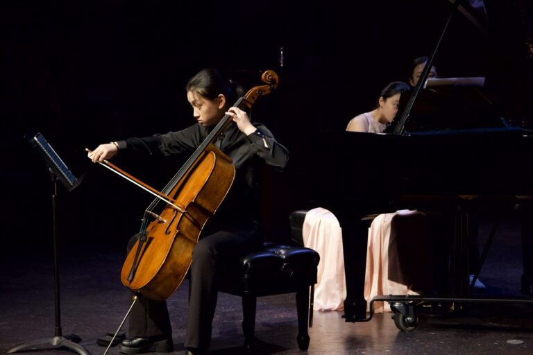 Dana in Bloom concert — April 19, 2026 (photo 46)