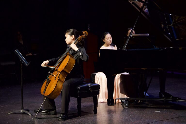 Dana in Bloom concert — April 19, 2026 (photo 48)