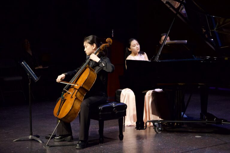 Dana in Bloom concert — April 19, 2026 (photo 49)