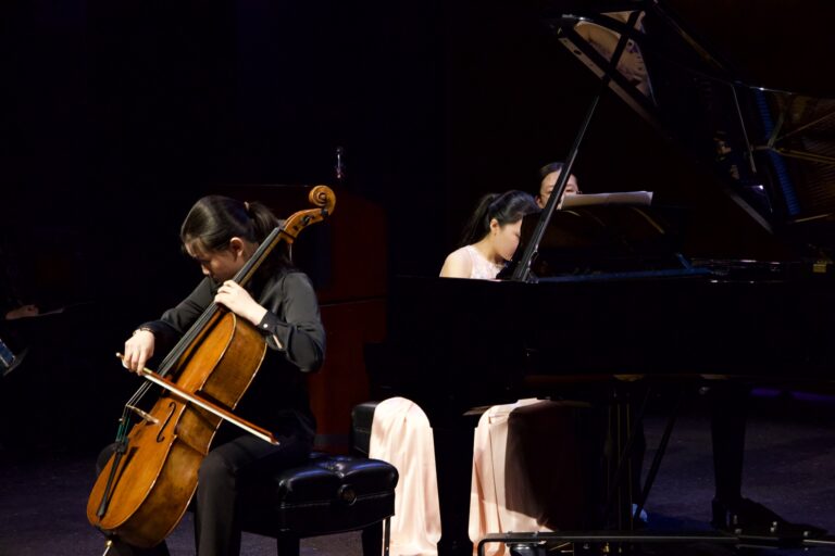 Dana in Bloom concert — April 19, 2026 (photo 60)