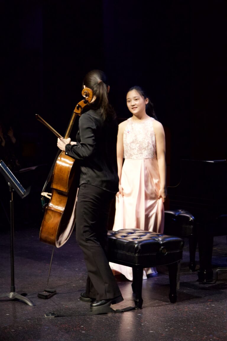 Dana in Bloom concert — April 19, 2026 (photo 74)