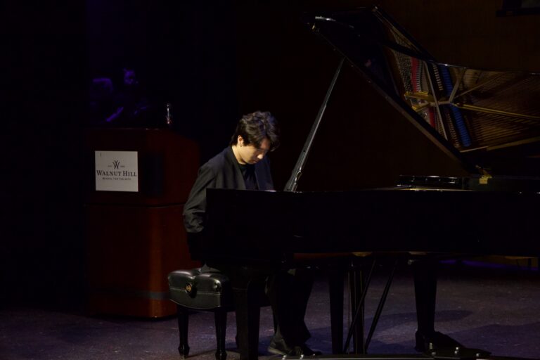 Dana in Bloom concert — April 19, 2026 (photo 76)