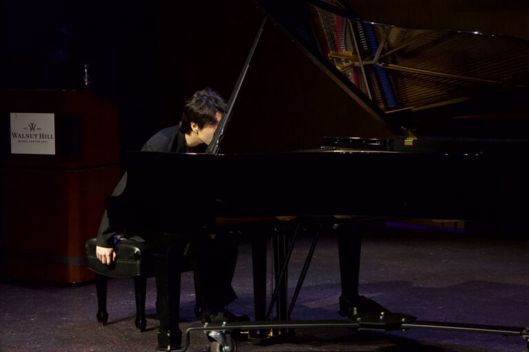 Dana in Bloom concert — April 19, 2026 (photo 77)