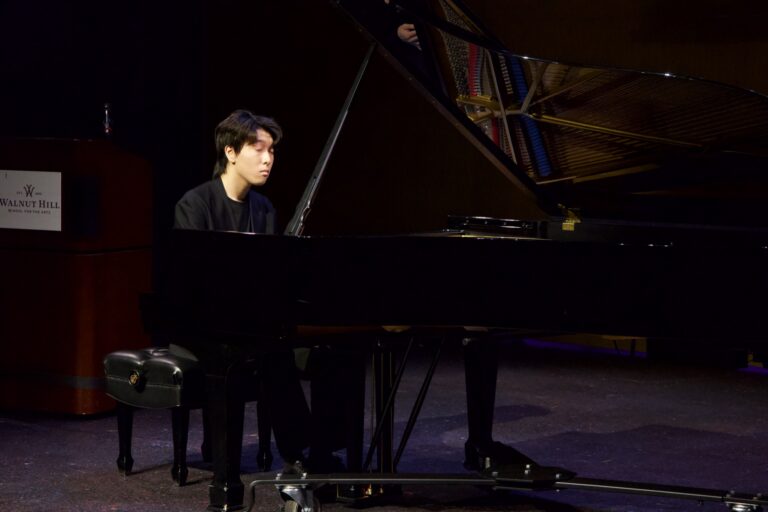 Dana in Bloom concert — April 19, 2026 (photo 87)