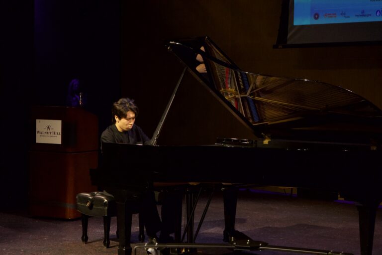 Dana in Bloom concert — April 19, 2026 (photo 123)
