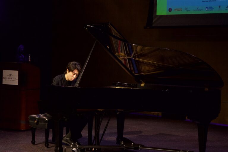 Dana in Bloom concert — April 19, 2026 (photo 133)