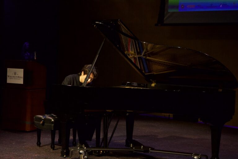 Dana in Bloom concert — April 19, 2026 (photo 135)