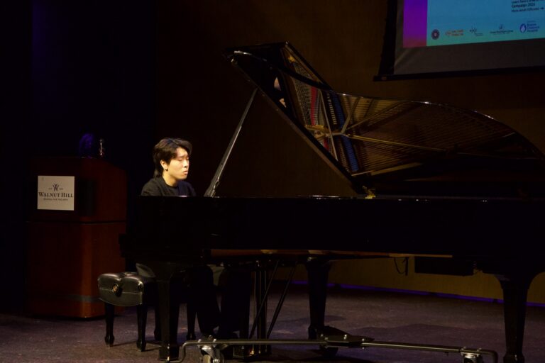 Dana in Bloom concert — April 19, 2026 (photo 144)