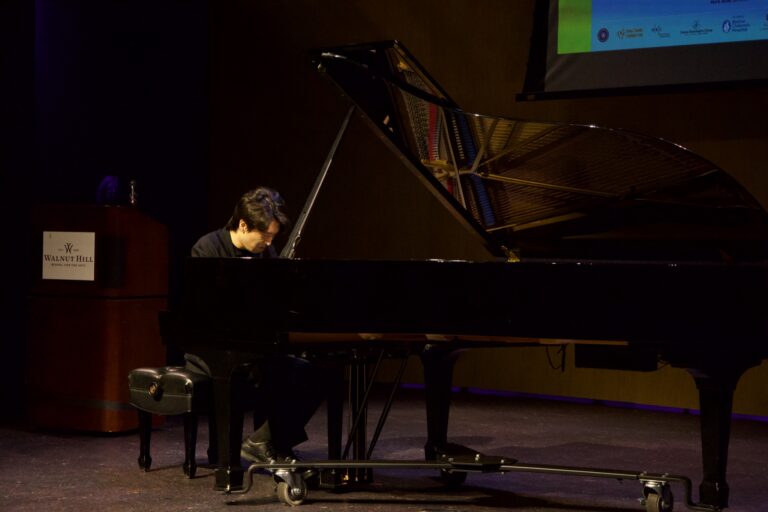Dana in Bloom concert — April 19, 2026 (photo 148)