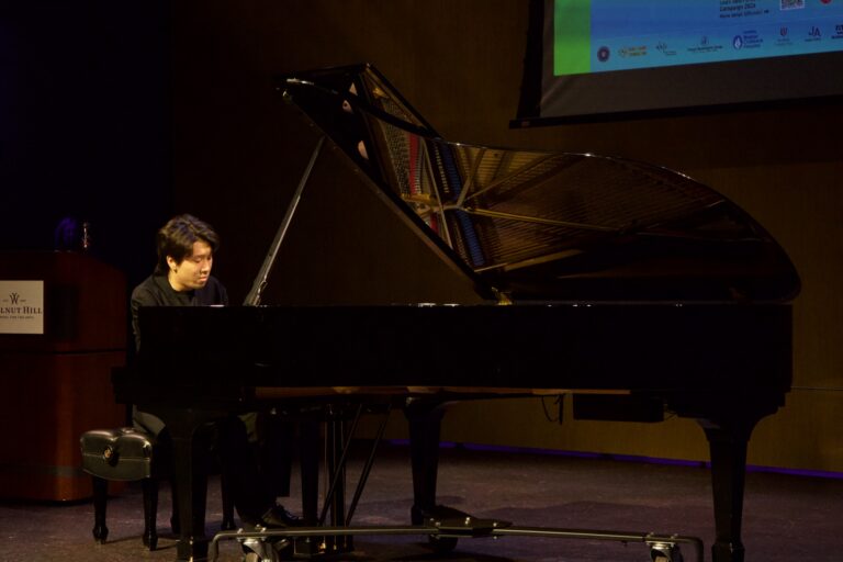 Dana in Bloom concert — April 19, 2026 (photo 156)