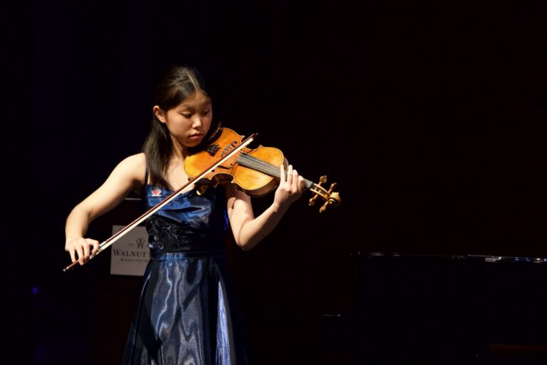Dana in Bloom concert — April 19, 2026 (photo 173)