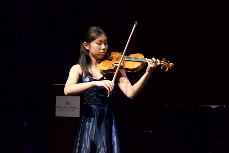 Dana in Bloom concert — April 19, 2026 (photo 179)