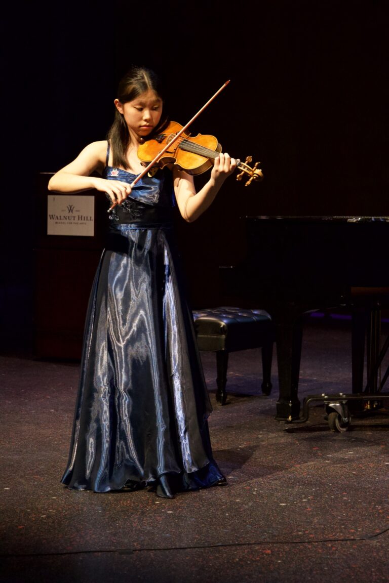 Dana in Bloom concert — April 19, 2026 (photo 188)