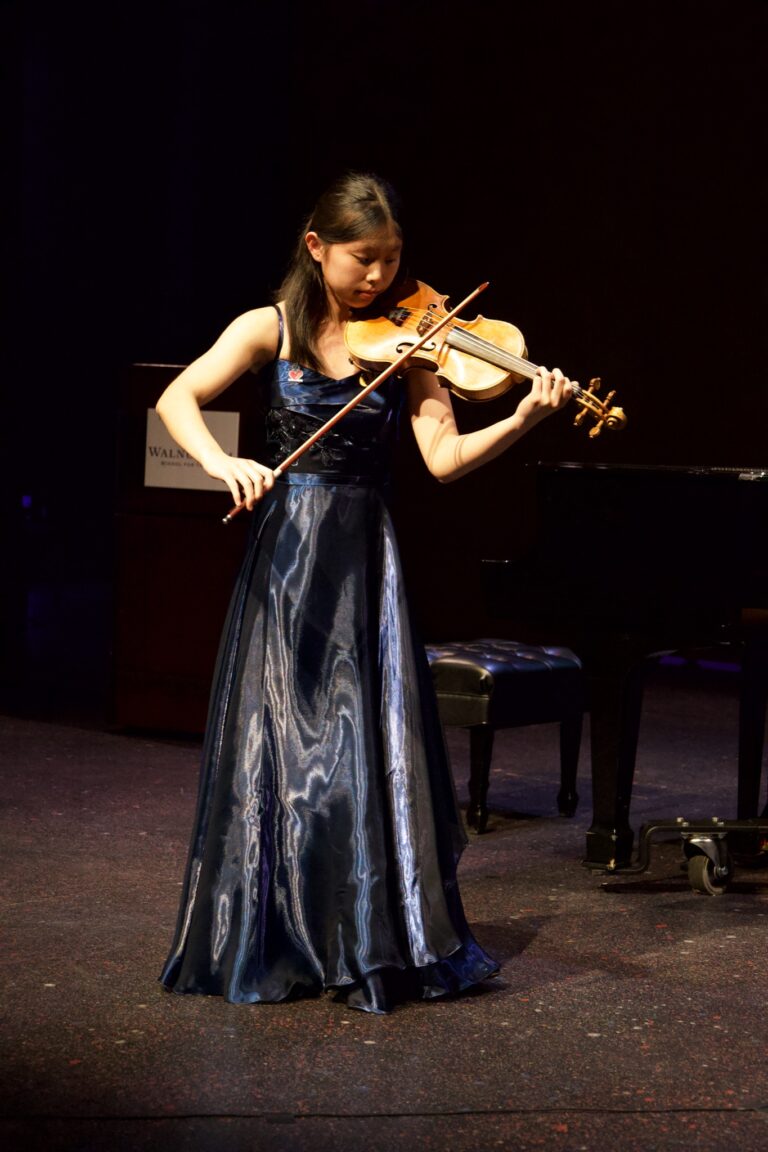 Dana in Bloom concert — April 19, 2026 (photo 191)