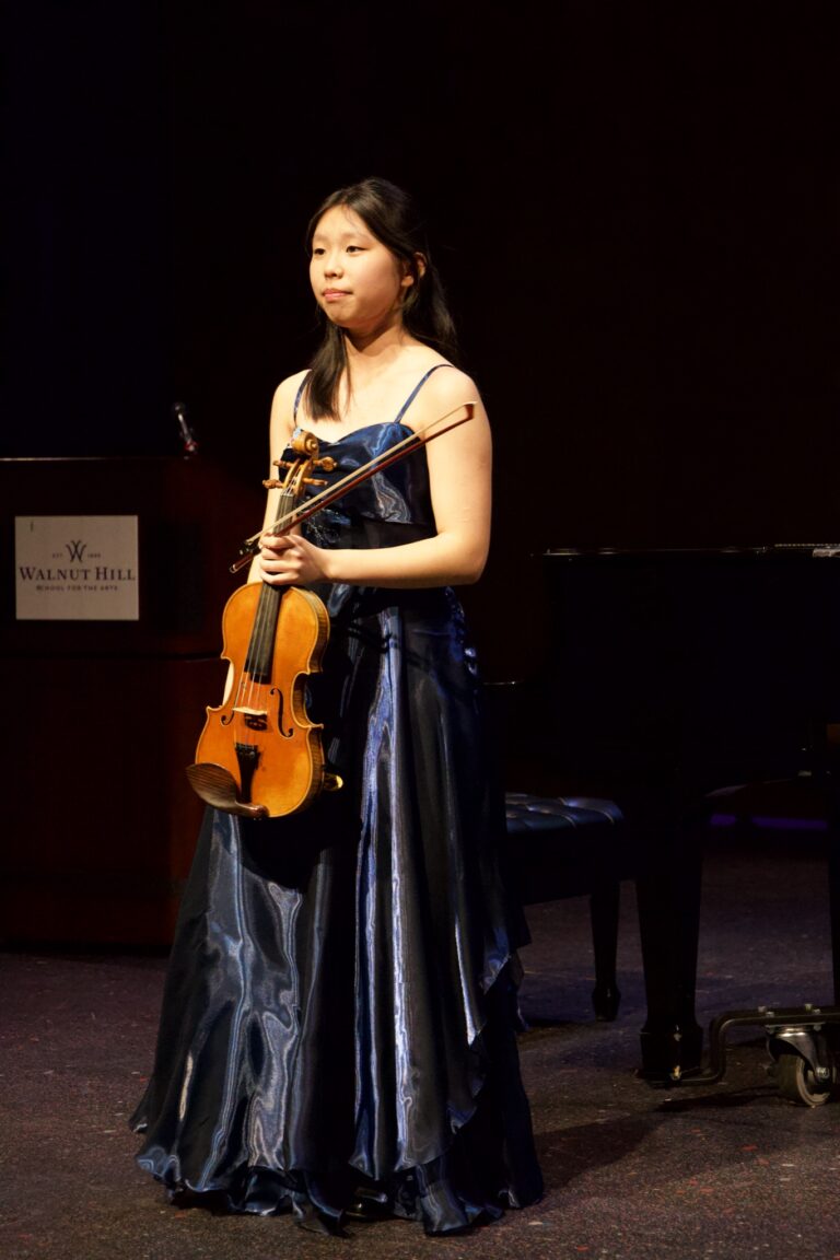 Dana in Bloom concert — April 19, 2026 (photo 194)