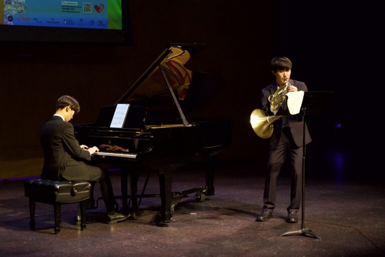 Dana in Bloom concert — April 19, 2026 (photo 201)