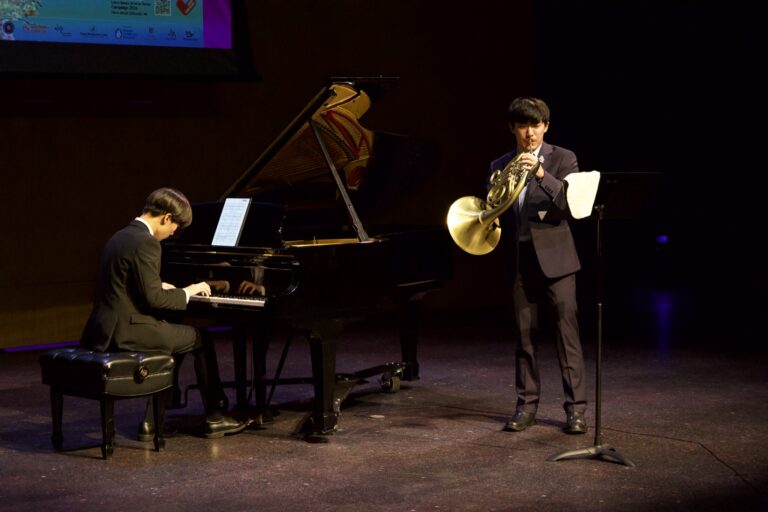 Dana in Bloom concert — April 19, 2026 (photo 207)