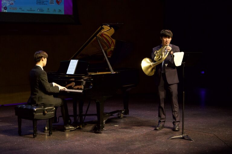Dana in Bloom concert — April 19, 2026 (photo 208)