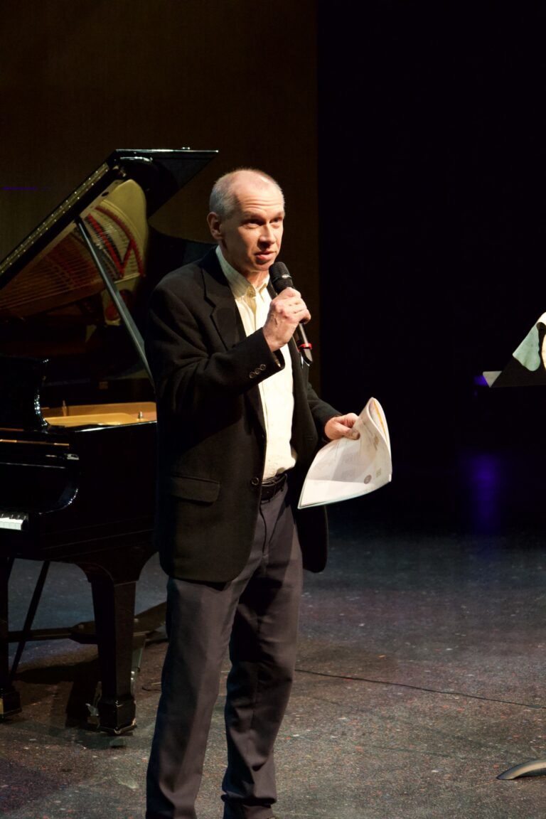 Dana in Bloom concert — April 19, 2026 (photo 252)